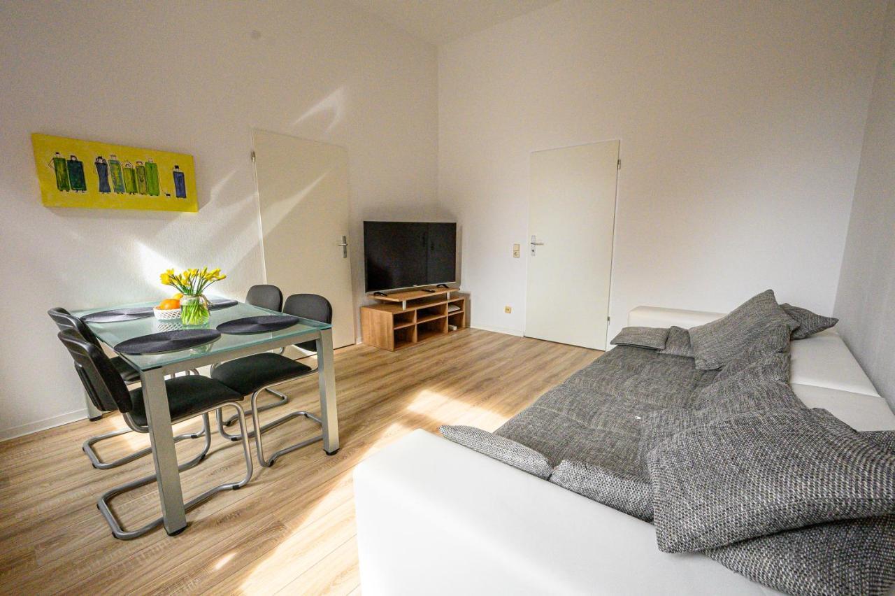 Kleine, Ruhig Gelegene Ferienwohnung In 플라우엔 외부 사진